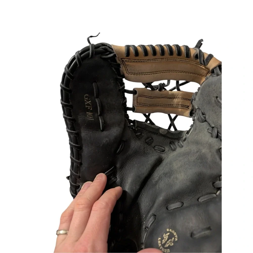 Mizuno GXF-101 1st Base Glove Mitt  Right Hand Throw RHT Full Grain Leather‎